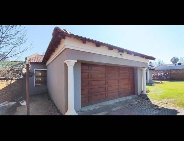 3 BEDROOM HOUSE FOR SALE IN ELSPARK
